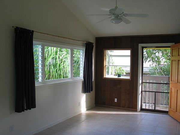 This is the entrance, at the top of the staircase, leading into the dining area, livingroom and kitchen.