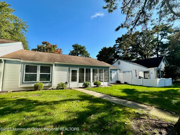 711B Wooton Court, Manchester, NJ 08759