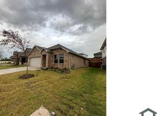1115 Spectra Dr, Forney, TX 75126