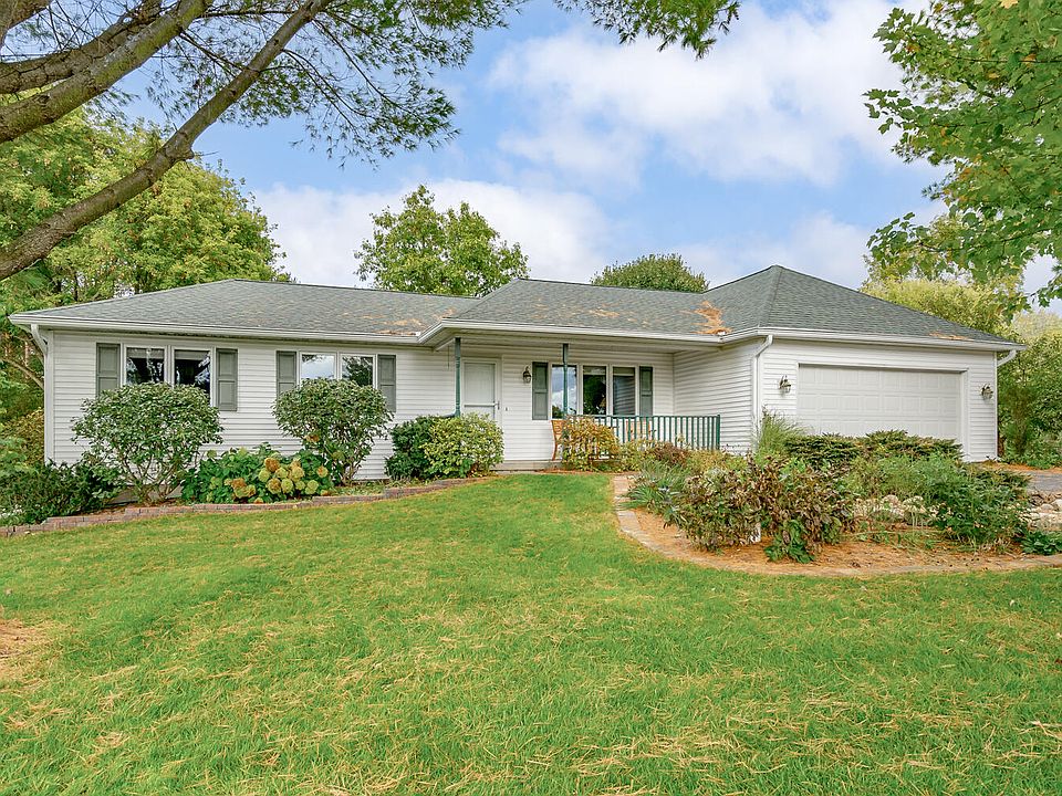 1st image of 115 Gull Pointe Dr