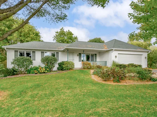 115 Gull Pointe Dr, Battle Creek, MI 49037