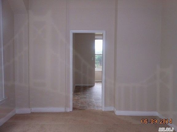 4th image of 153 S 10th Ave