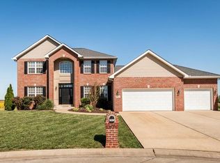 2401 Fairway Dr, Belleville, IL 62220
