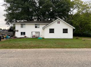 606 E Whittier St, Ludington, MI 49431