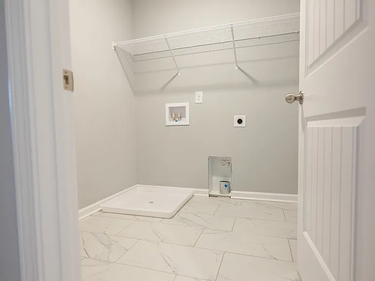 5740 Cloverwood Dr — Photo 12