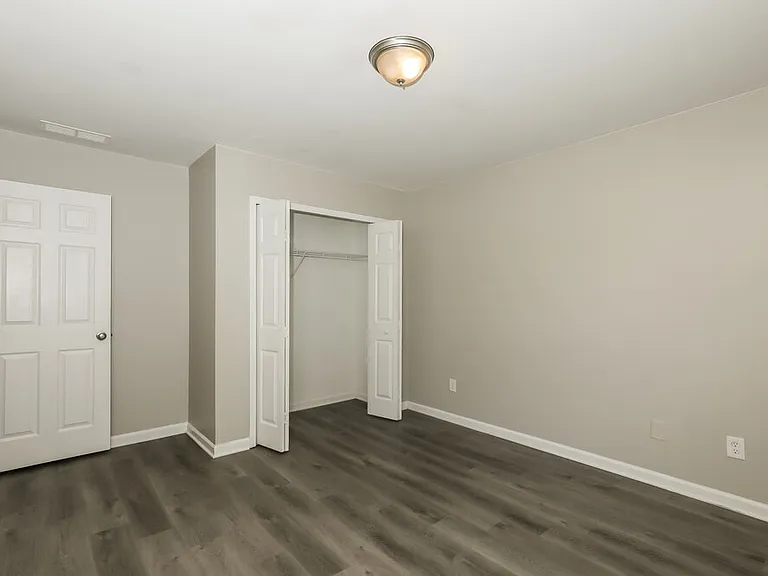 100 Brookcrest Ct — Photo 15