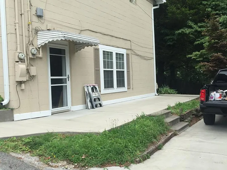 404 Georgia St #GROUND — Photo 16
