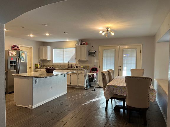 5th image of 3010 Calle Piedra Ln