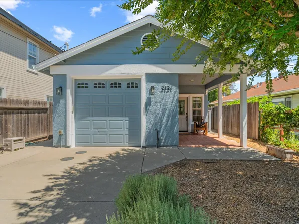 2121 Perkins Way, Sacramento, CA 95818