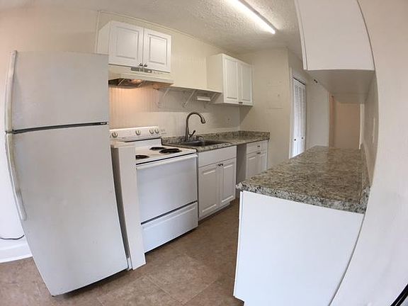 4th image of 6440 2nd St Unit 9