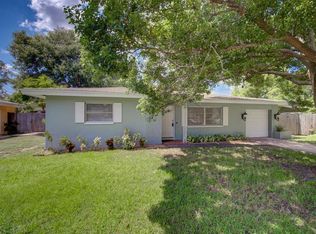 2040 Dunston Cove Rd, Clearwater, FL 33755