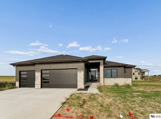 12416 S 89th St, Papillion, NE 68046