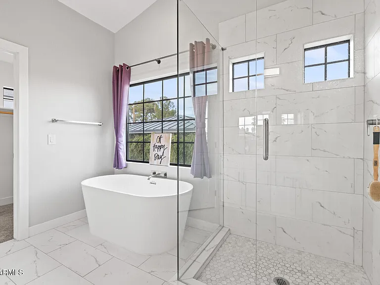 2601 N 27th St #2 — Photo 11
