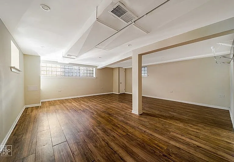 11233 S Whipple St — Photo 13