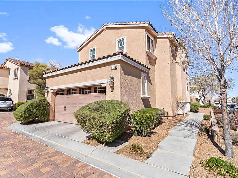9131 Mount Wilson St — Photo 3