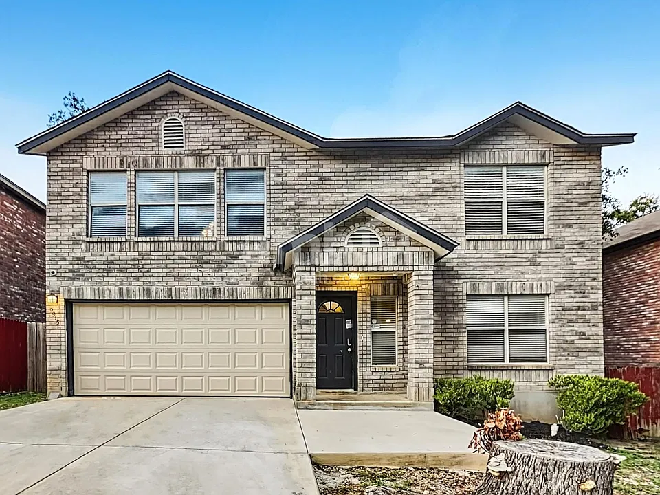 9915 Old Mesquite