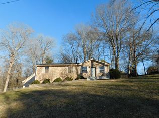 512 Spring Ln, Columbia, TN 38401