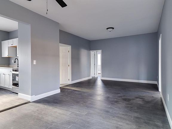 3rd image of 40 Filmore St