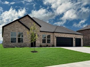 843 Kelleyann Ave, Springdale, AR 72762