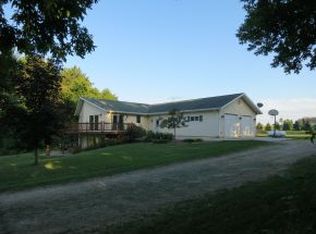 E2107 Johanson Rd, Iola, WI 54945