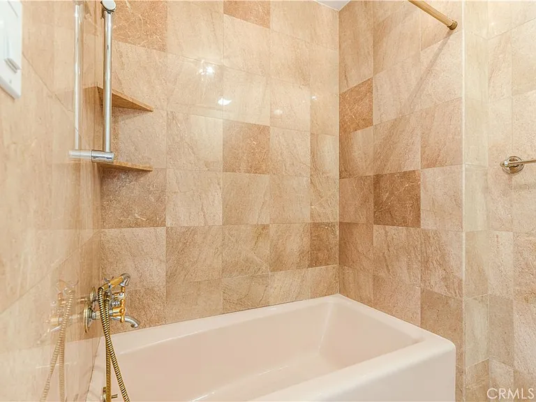 2396 Venus Dr — Photo 25
