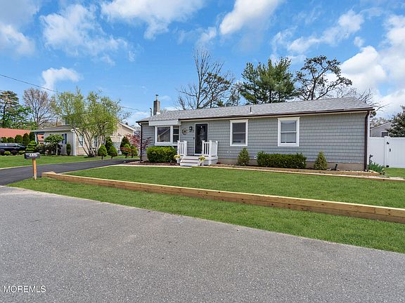 5th image of 417 Anchor Avenue
