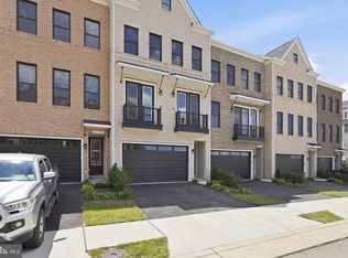 42200 Shining Star Sq, Ashburn, VA 20148