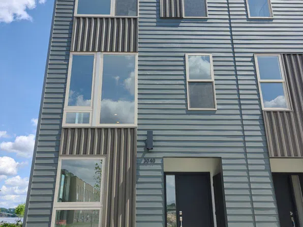 3040 S Northbank Pl, Philadelphia, PA 19125