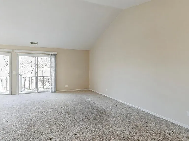 2400 Mallow Ct
