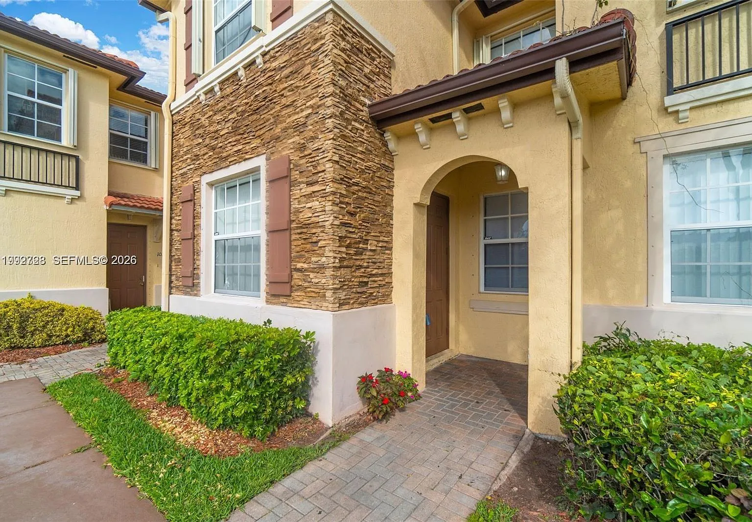 Villas At Carmel Condo No — Photo 1