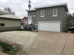 605 E Washington Ave #B, Red Oak, IA 51566