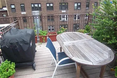 Rented by Sir Realty