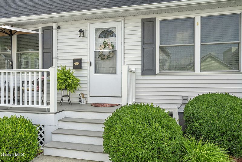 3rd image of 157 George Street