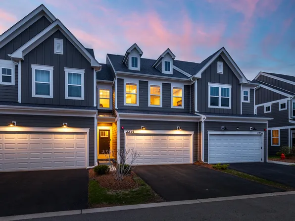 2234 Weatherbee Ln, Naperville, IL 60563