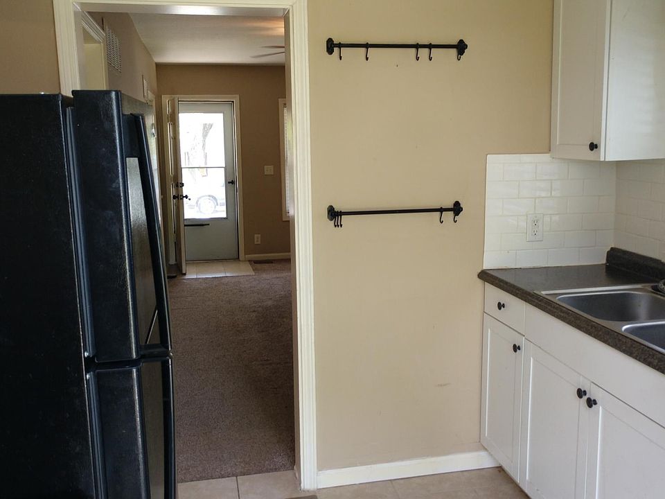 1st image of 612 S Hardy Ave