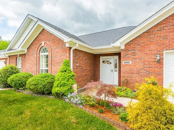 8600 Mill Spring Pl, Louisville, KY 40228