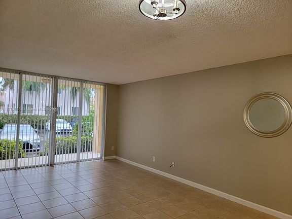 4th image of 1450 SE 3rd Ave APT 111
