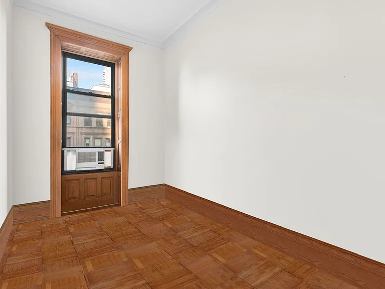 46 W 70th St #7 — Photo 5