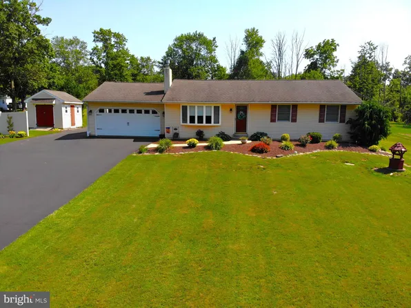 29 Creek Rd, Chalfont, PA 18914