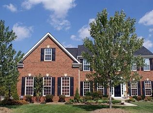 42538 Longacre Dr, Chantilly, VA 20152