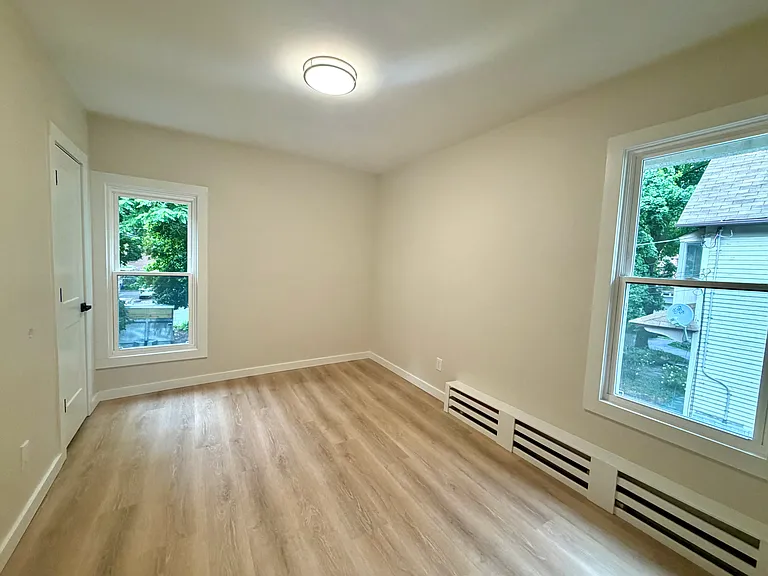 117-119 Meigs St #3 — Photo 8