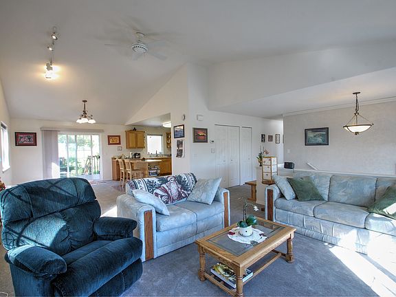 5th image of 1325 W Chena Hills Dr
