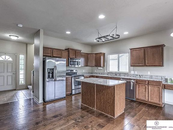 2nd image of 10706 S 27th Ave