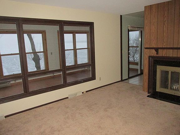 4th image of 3073 Sunnyside St
