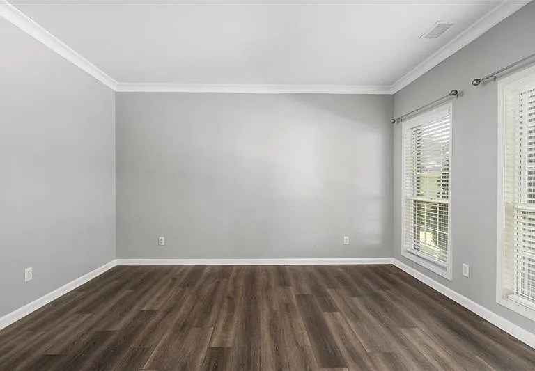 4220 Hunters Green Way NE — Photo 9