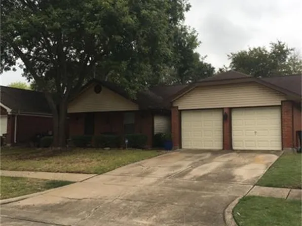 6607 Harpers Dr, Richmond, TX 77469