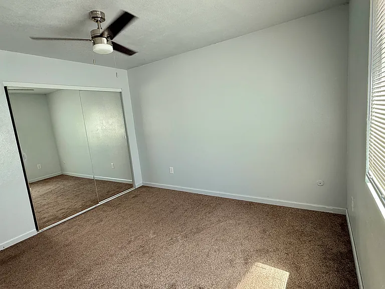 1418 E Kuns Ct — Photo 19