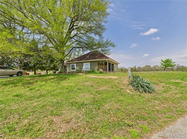 4627 County Road 651, Bernie, MO 63822