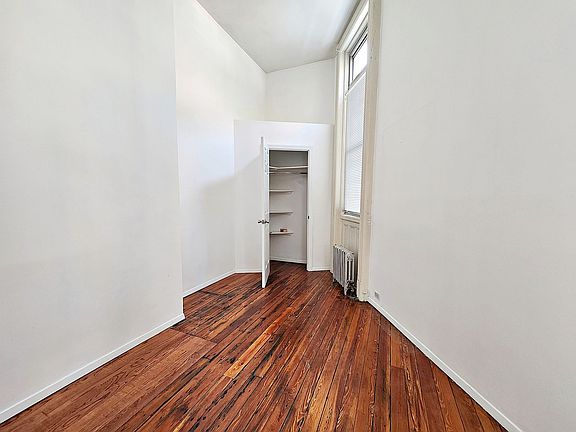 4th image of 33 N Henry St #1A