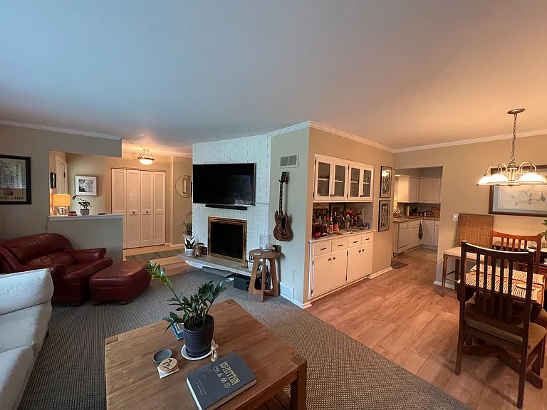 Living Room/Dining Room